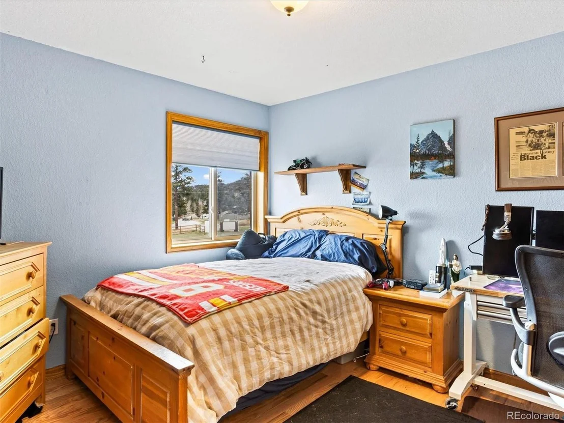 Photo of 85 Burland Dr
