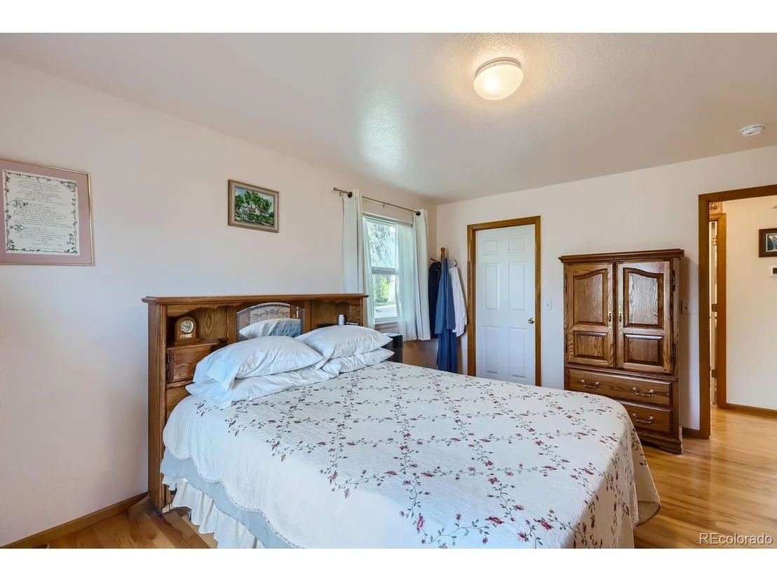 Photo of 153 Falcon Cir