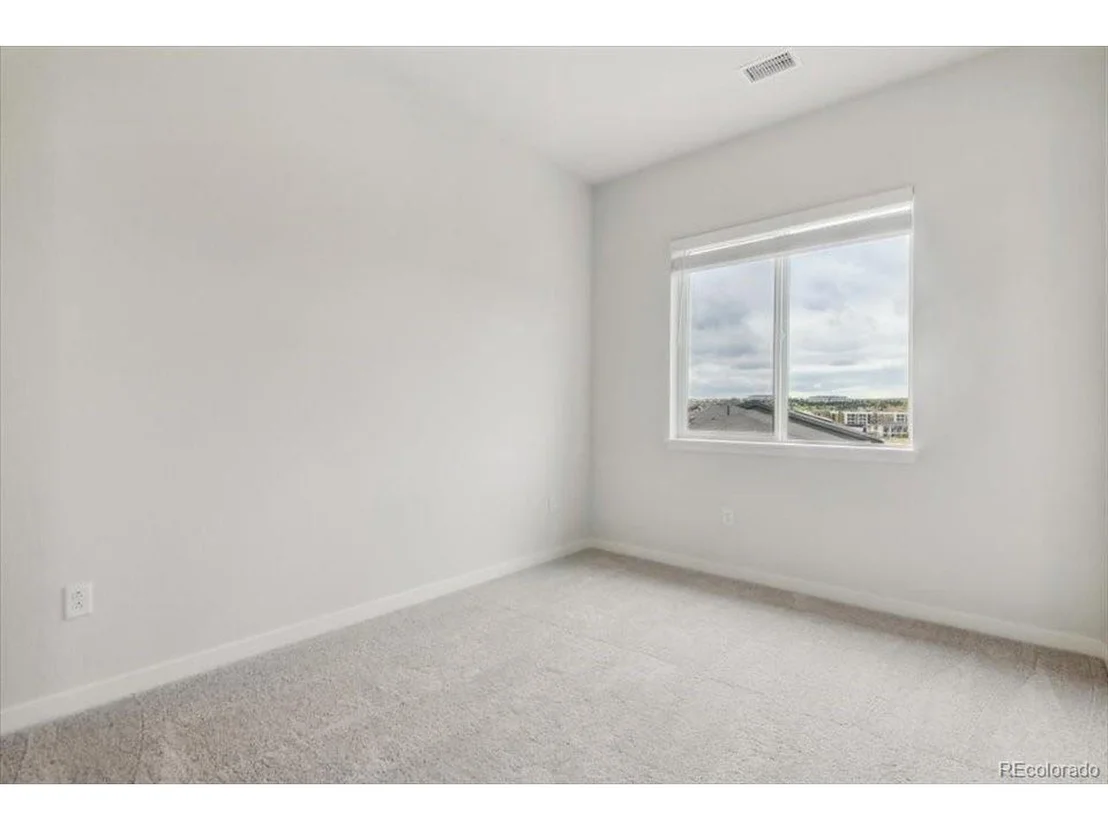 Photo of Unit 1406 at 487 Interlocken Blvd