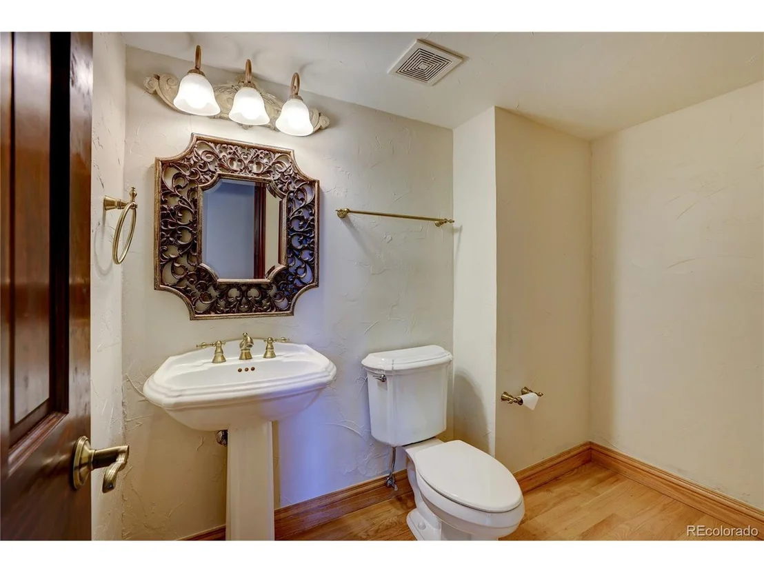 Photo of 8844 Forrest Dr