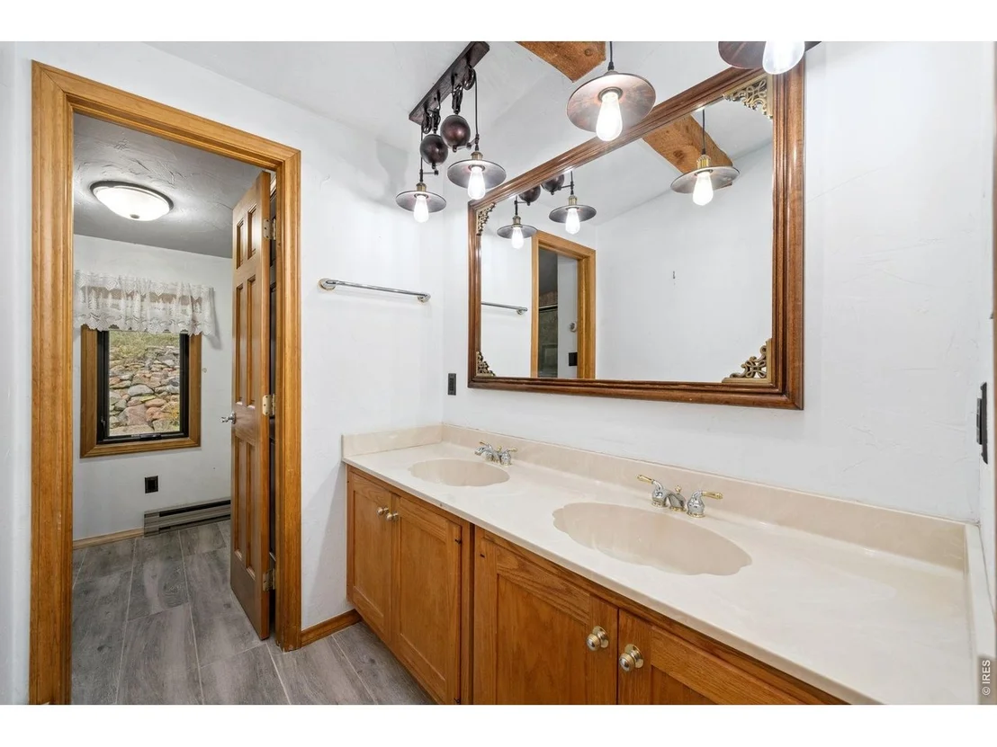 Photo of 697 N Beaver Rd