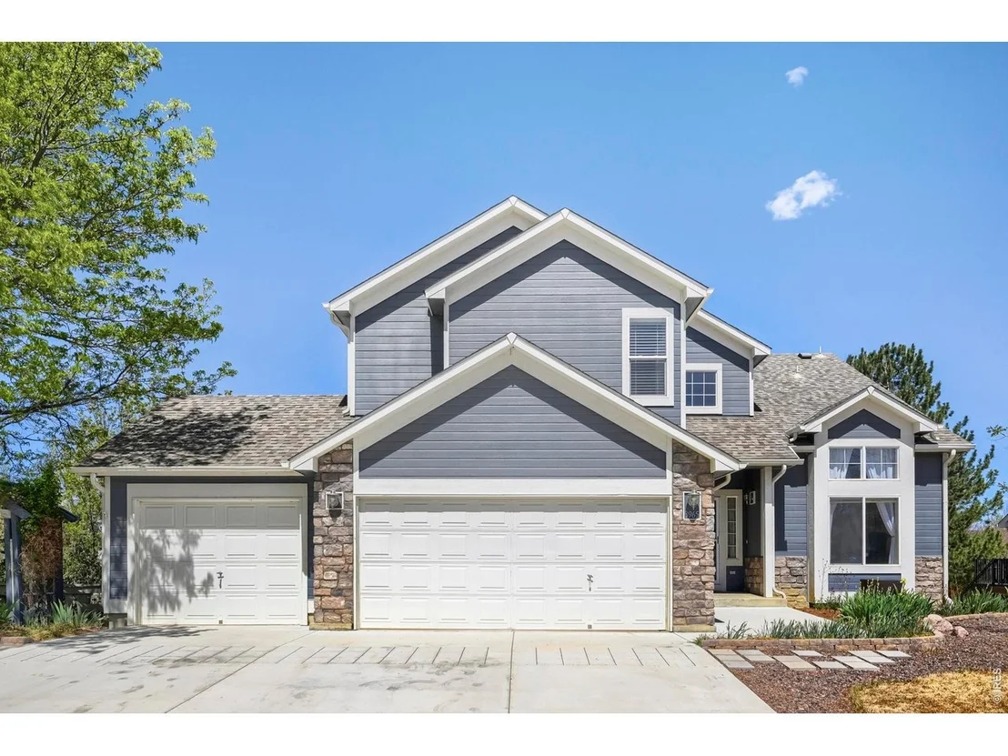 Photo of 3965 Hawthorne Cir
