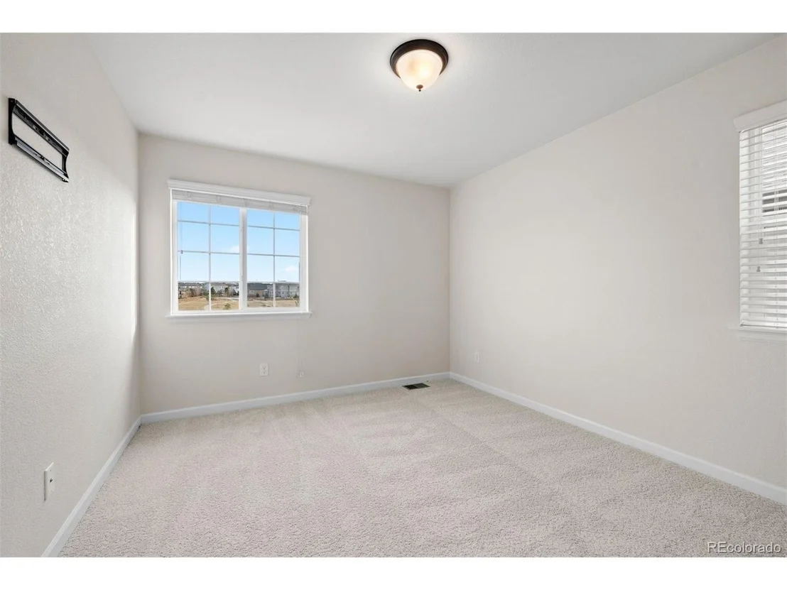 Photo of 352 Taurus Dr