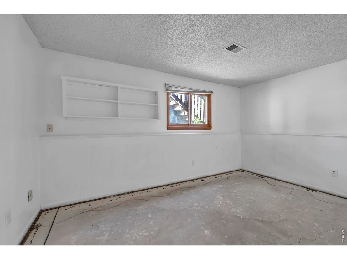 Photo of 4275 Redwood Pl