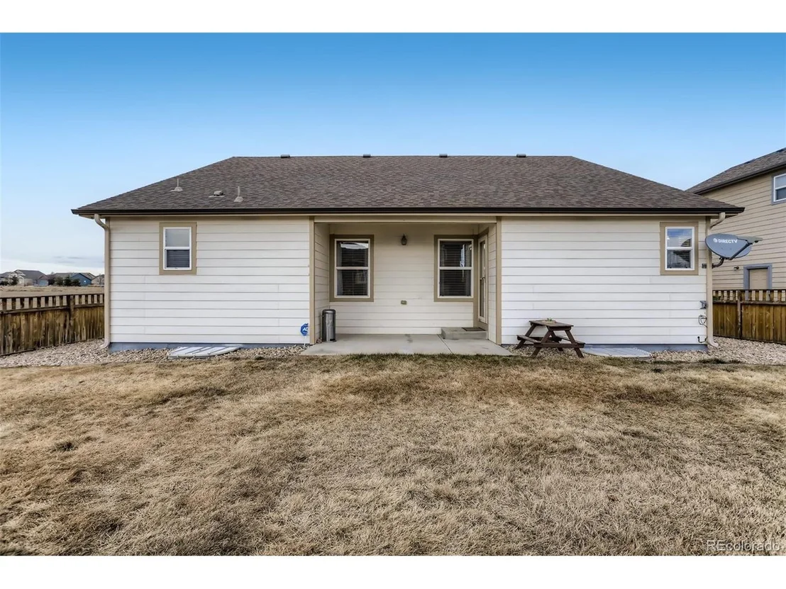 Photo of 252 Firestone Cir
