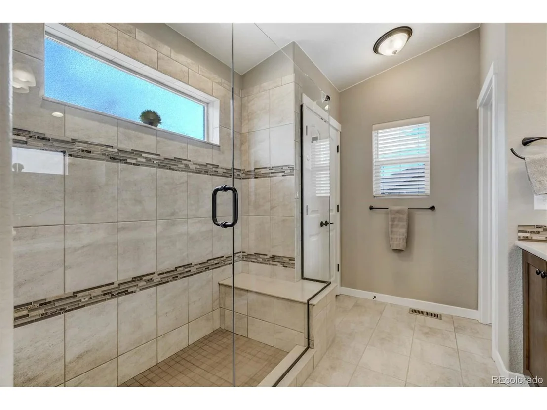 Photo of 2584 Lakes Edge Dr