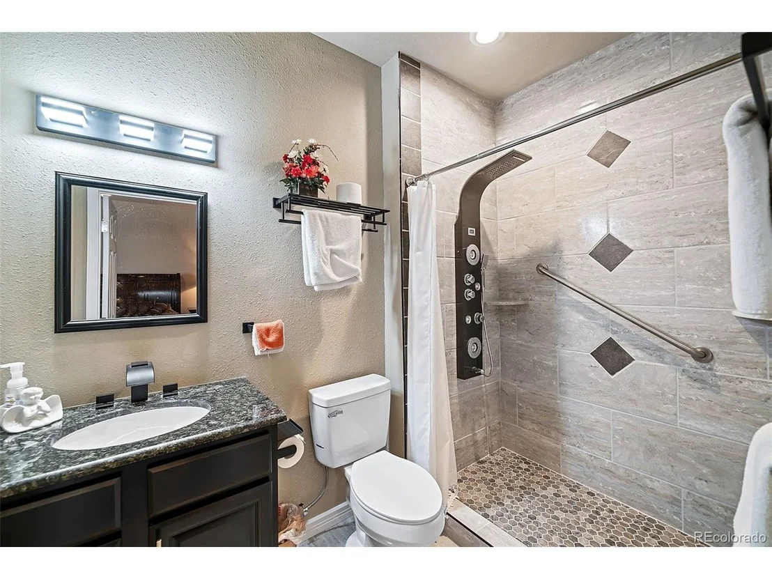 Photo of 1399 Gore Cir