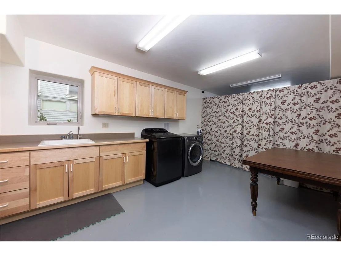 Photo of 354 Ensign Dr