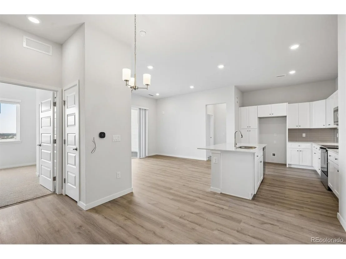 Photo of Unit 403 at 483 Interlocken Blvd