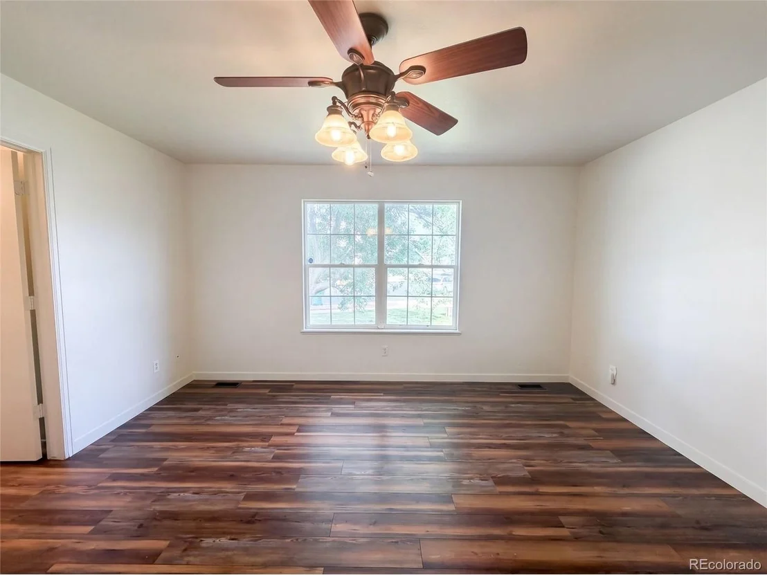 Photo of 3820 Dove Ln