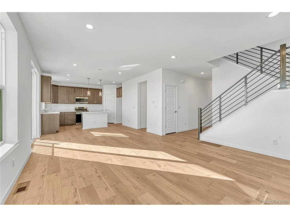 Photo of 246 Mohawk Cir