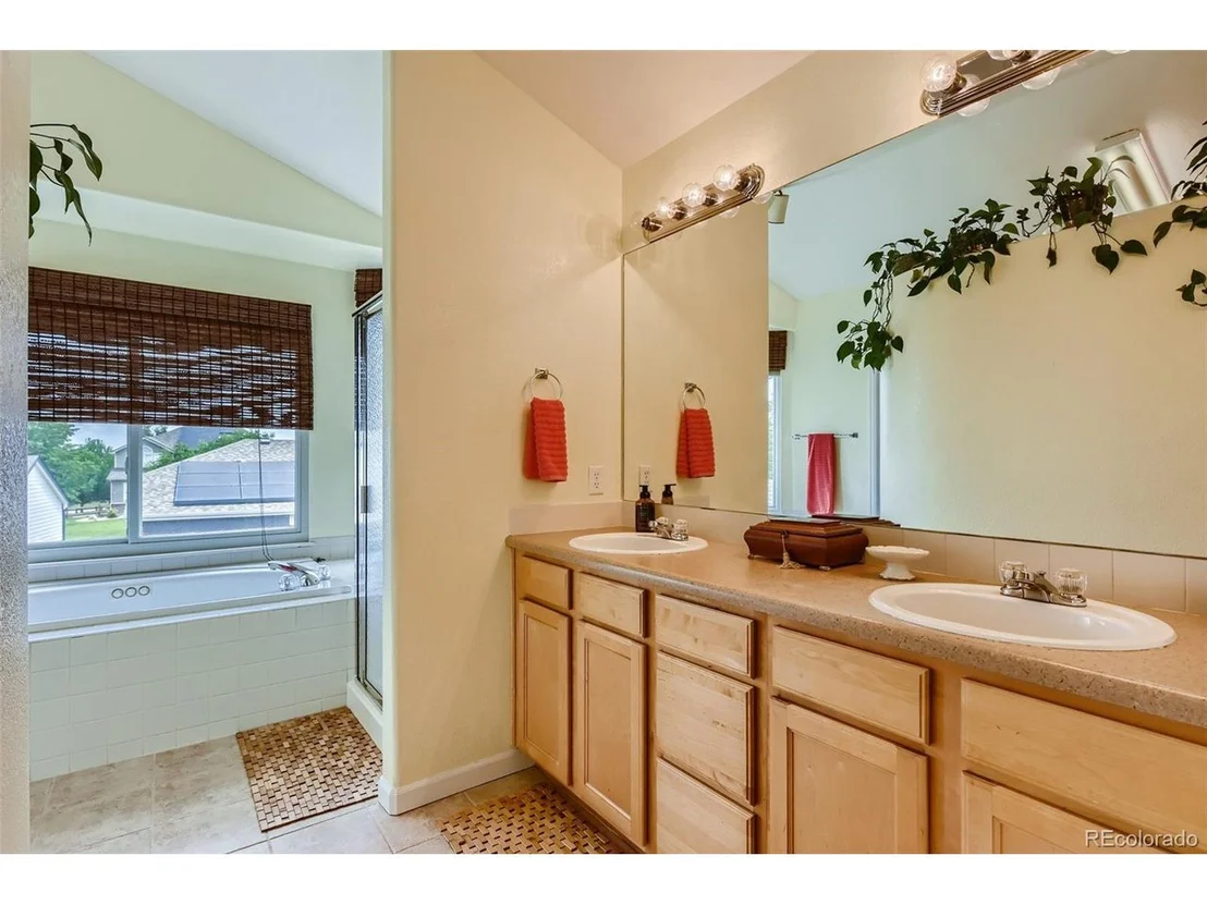 Photo of 339 Clark St