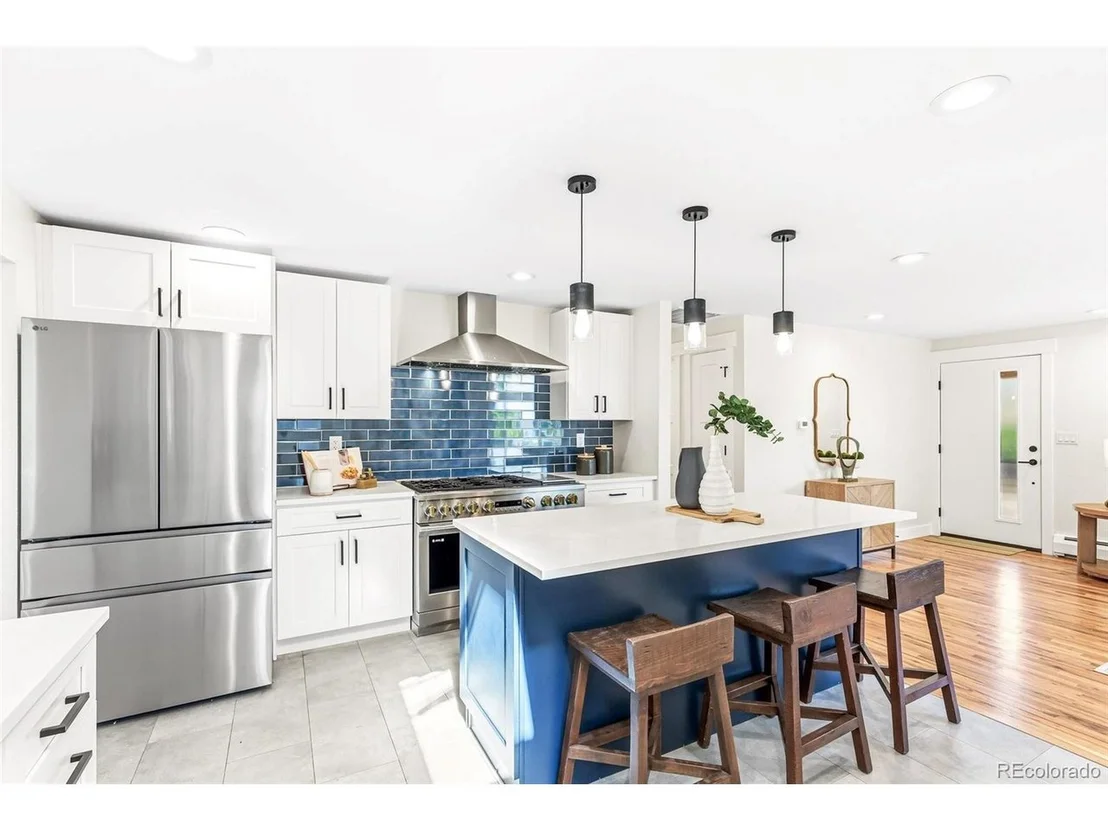 Photo of 3100 W Denver Pl
