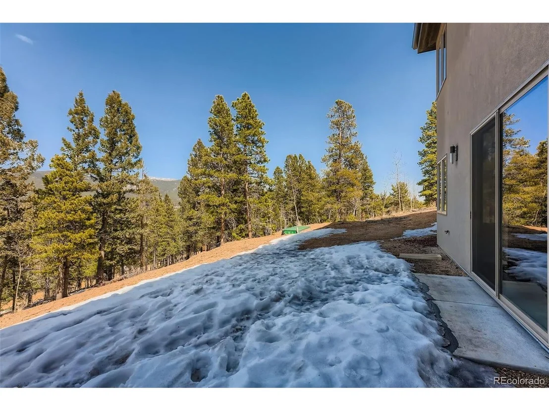 Photo of 422 Highlands Dr