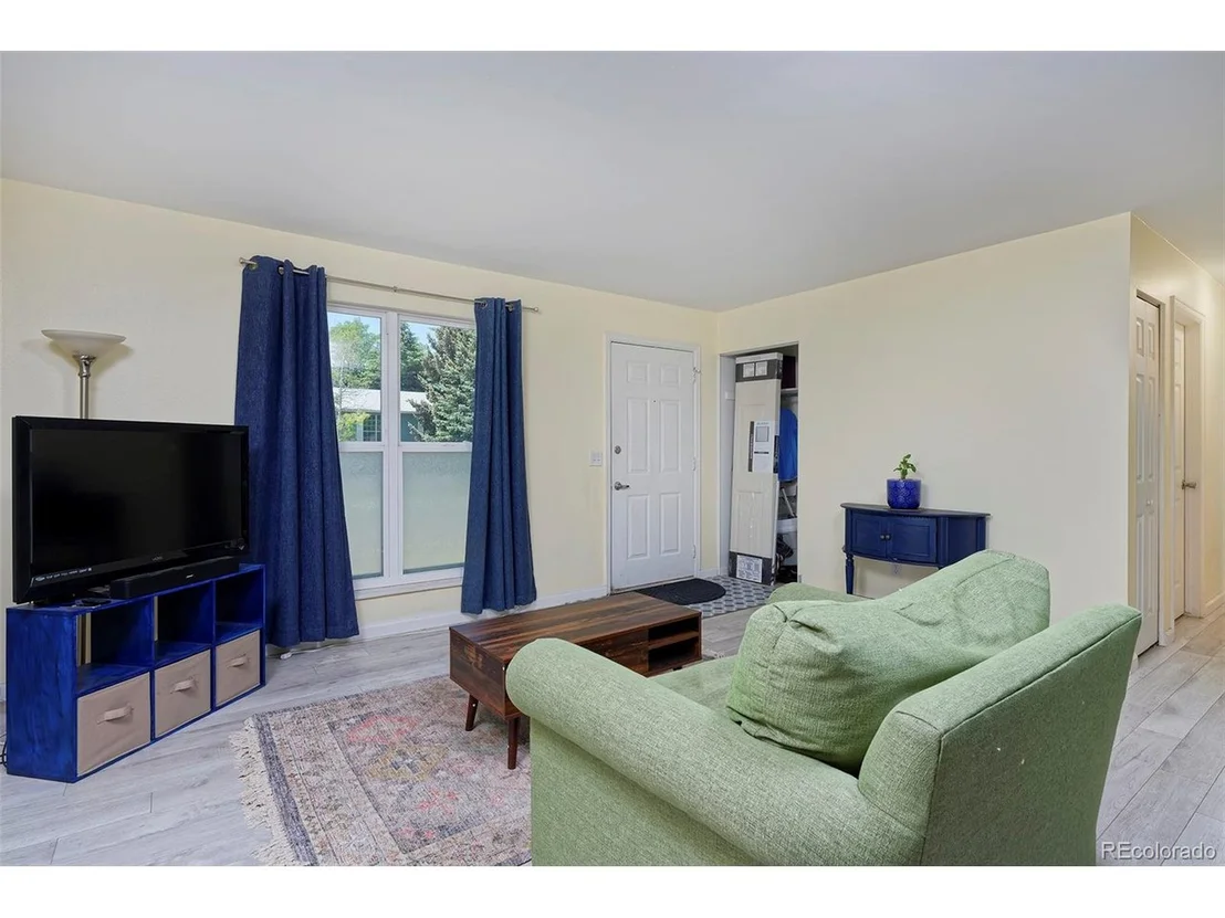 Photo of 4440 Warbler Dr