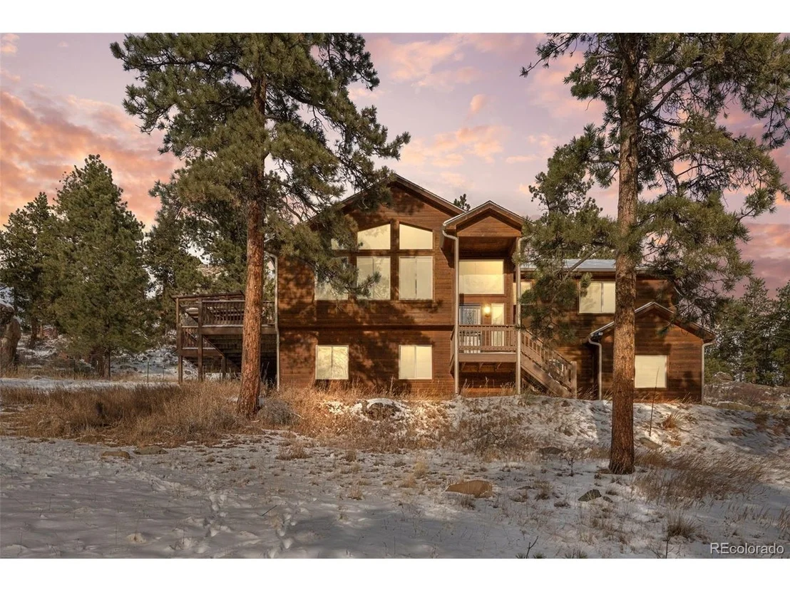 Photo of 377 Deer Trail Dr