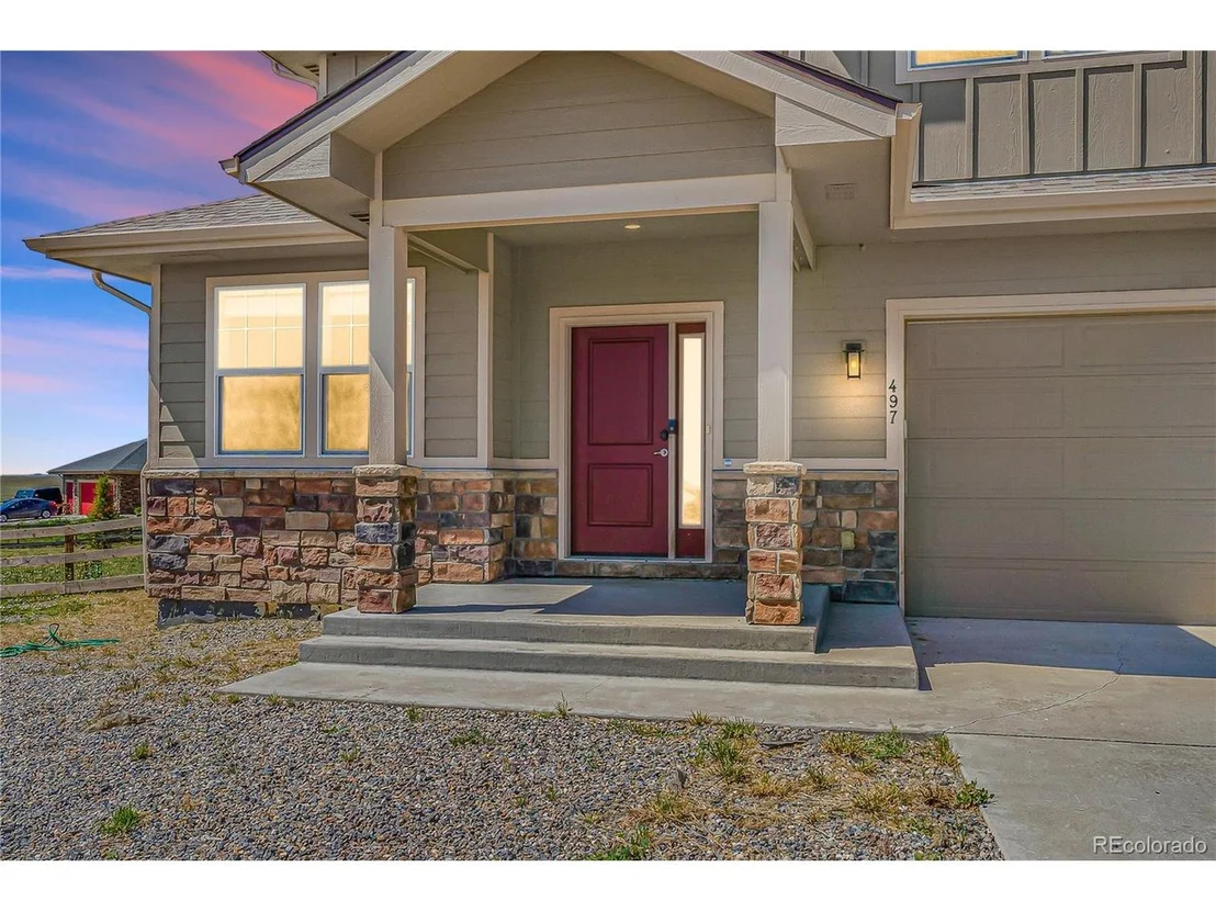 Photo of 497 Valley Way