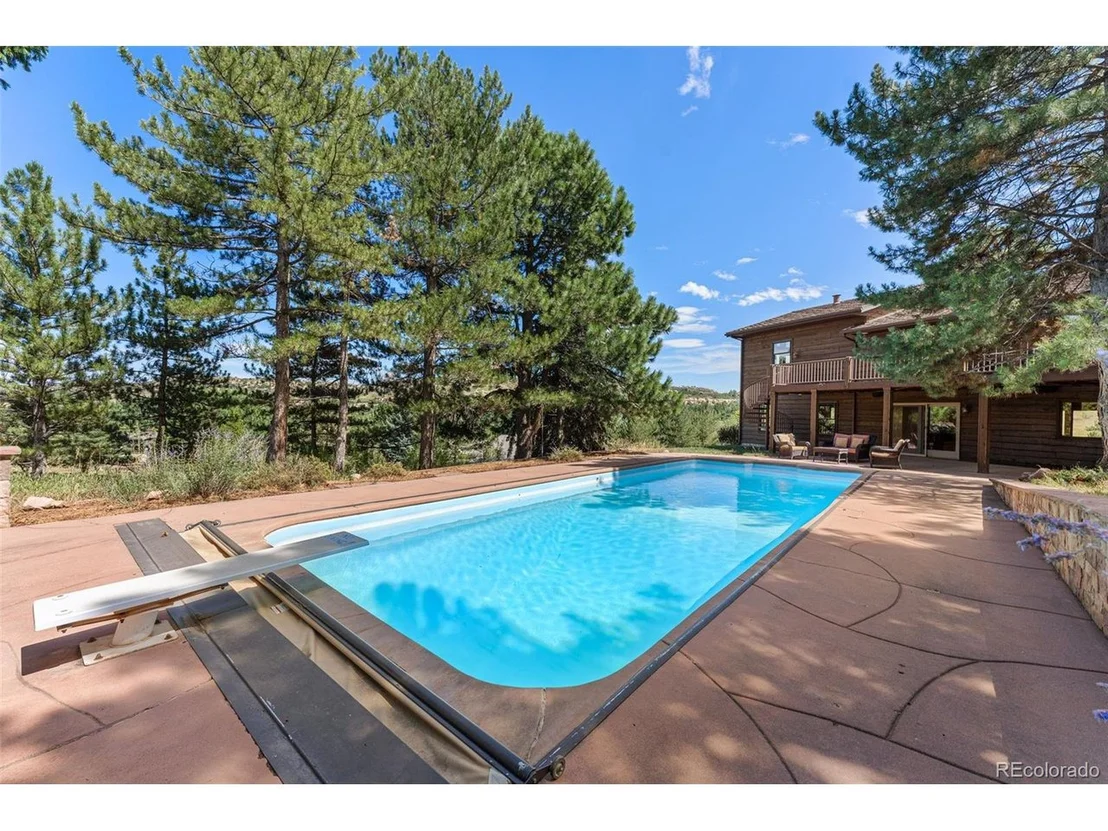 Photo of 15685 Cedarbrook Dr