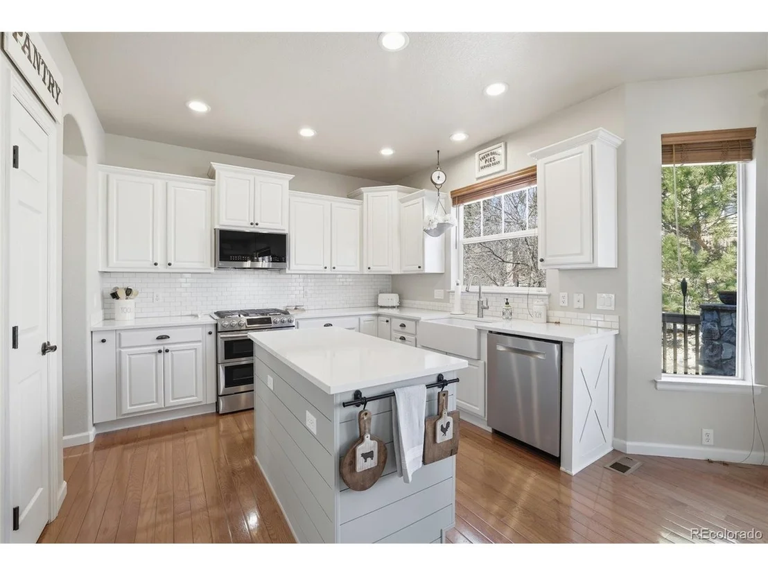 Photo of 2883 Promontory Loop