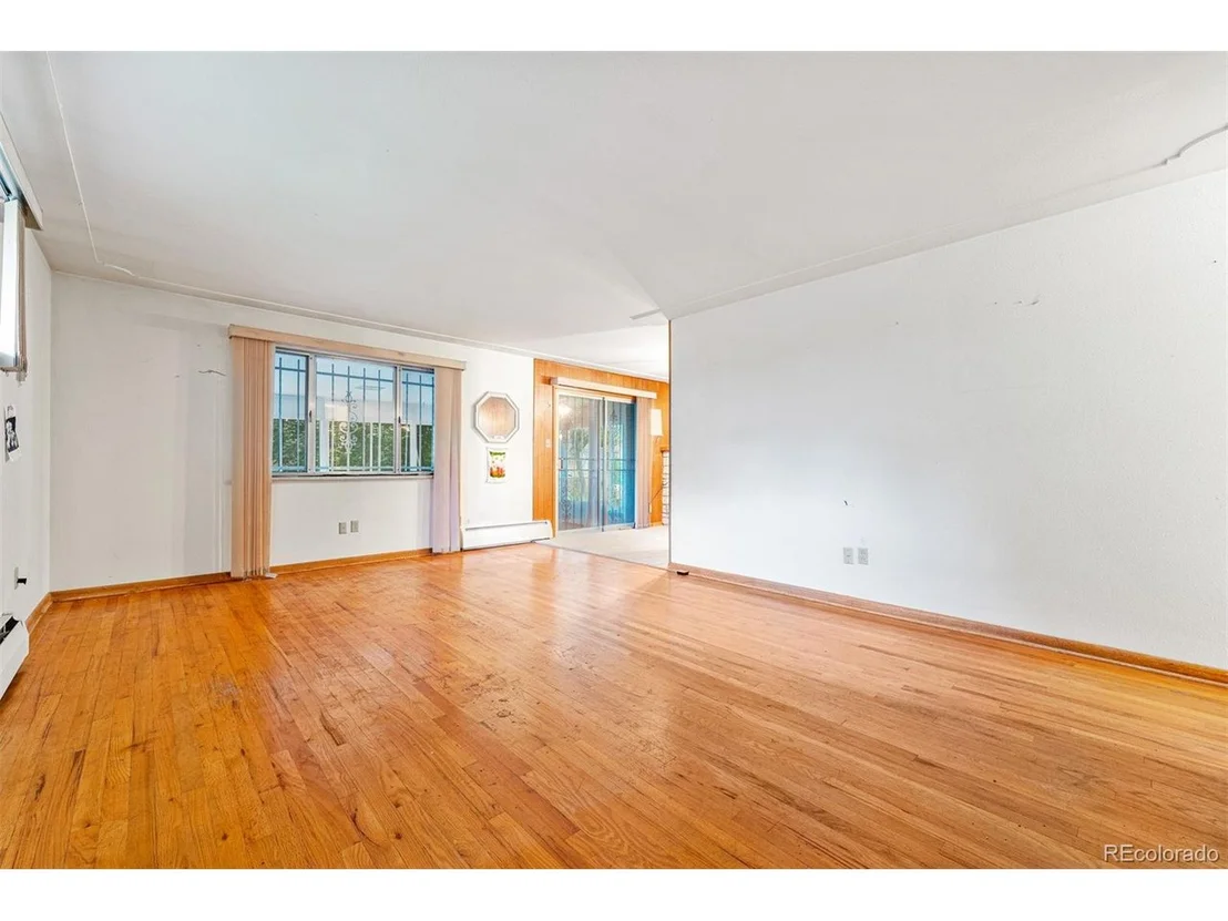 Photo of 300 Scranton St