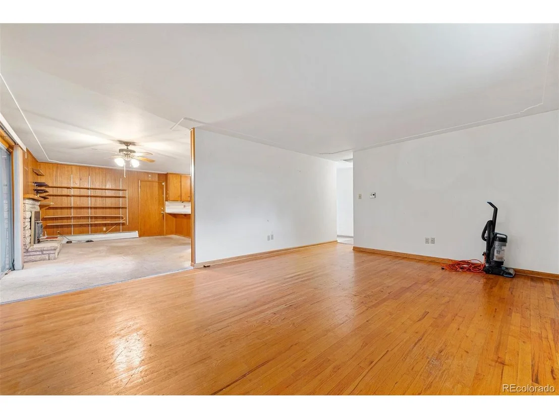 Photo of 300 Scranton St