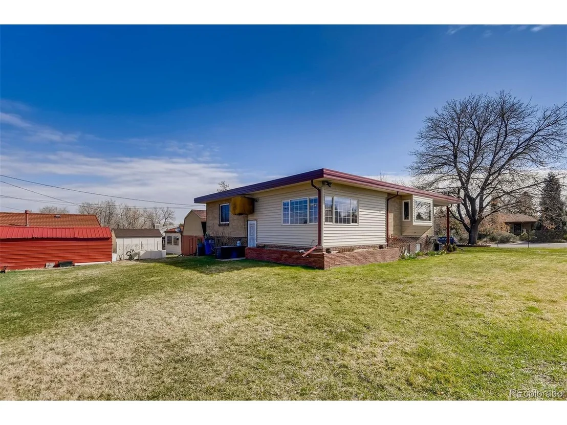 Photo of 1 Yates St