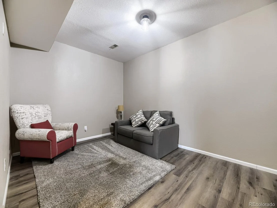 Photo of 10622 Conifer Mountain Rd