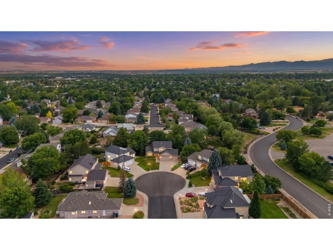 Photo of 2413 Willow Ln