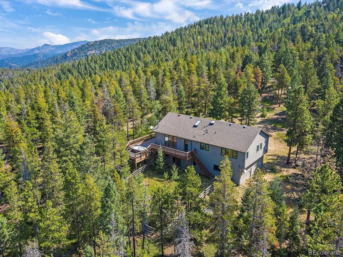 Photo of 8331 London Ln