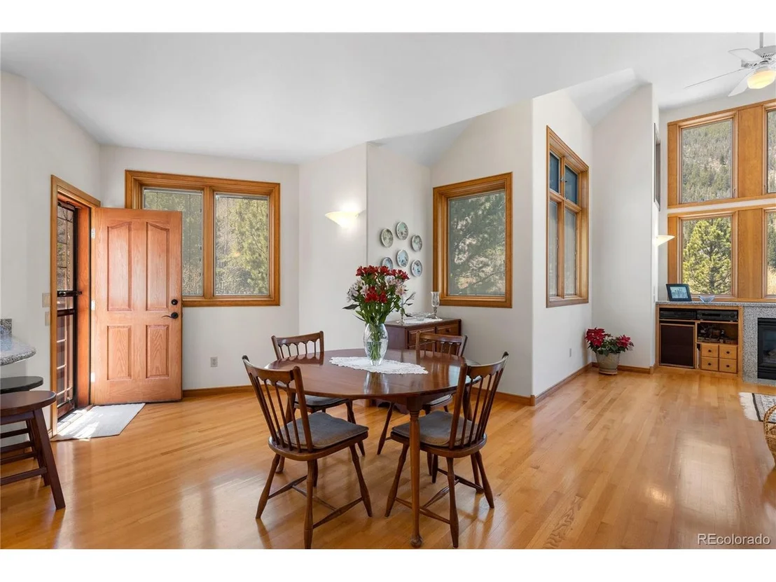 Photo of 460 Temple Trl