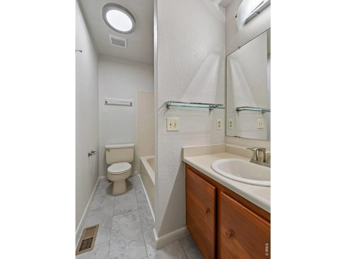 Photo of 6217 Willow Ln