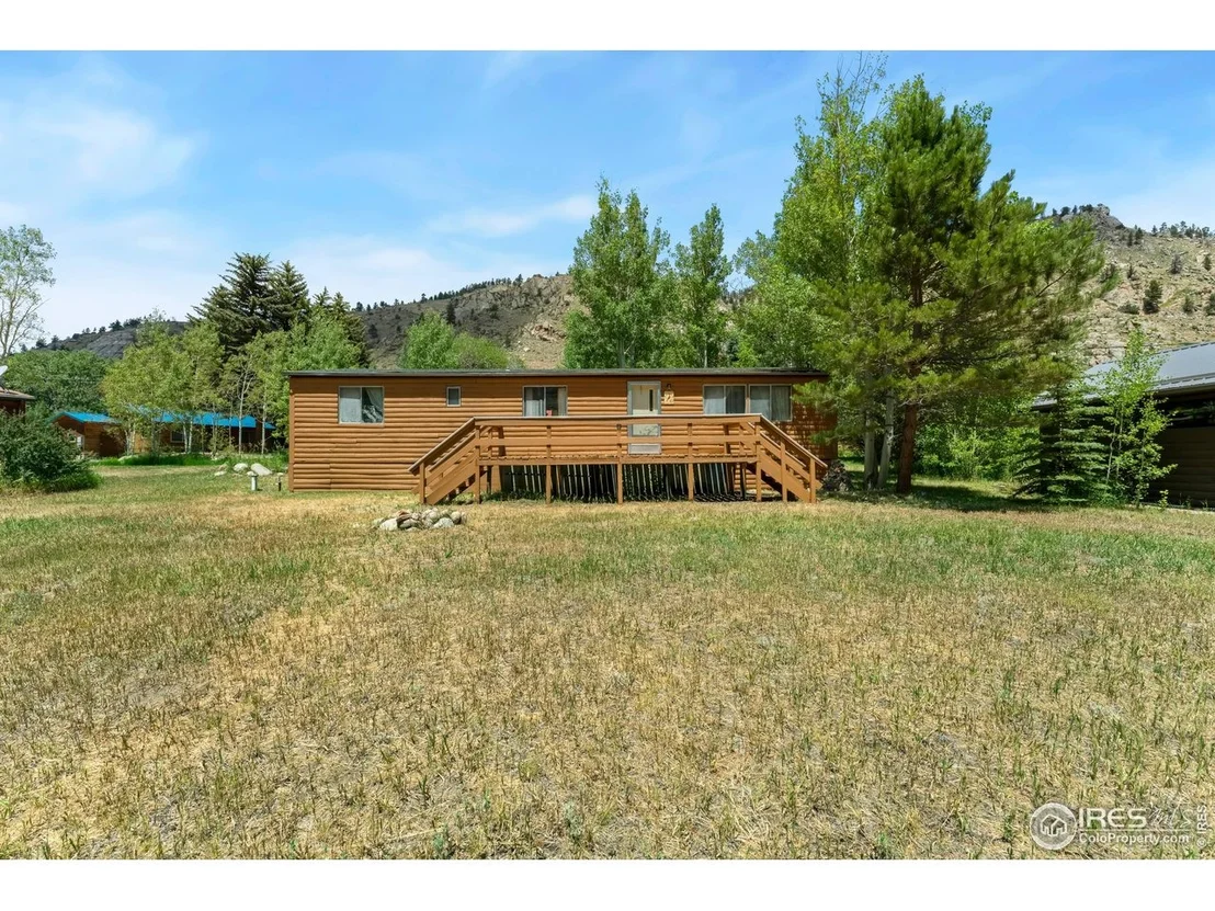Photo of 277 Riverside Dr