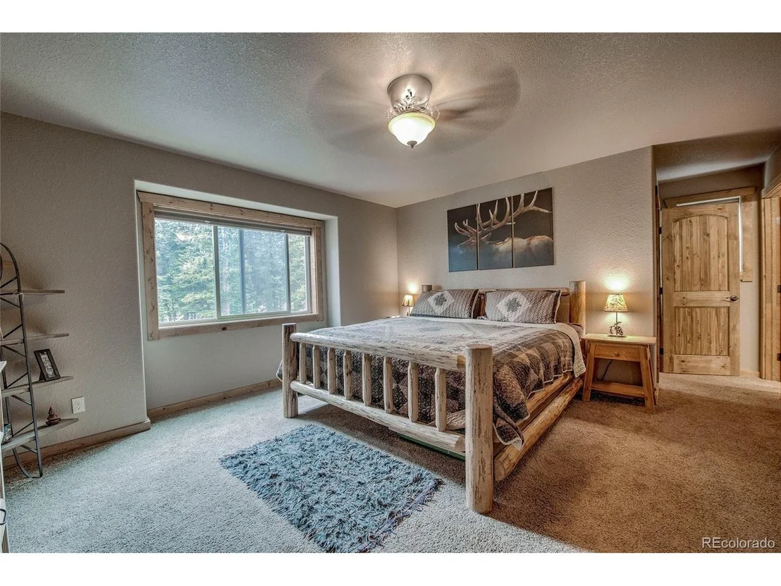 Photo of 566 Miners Way