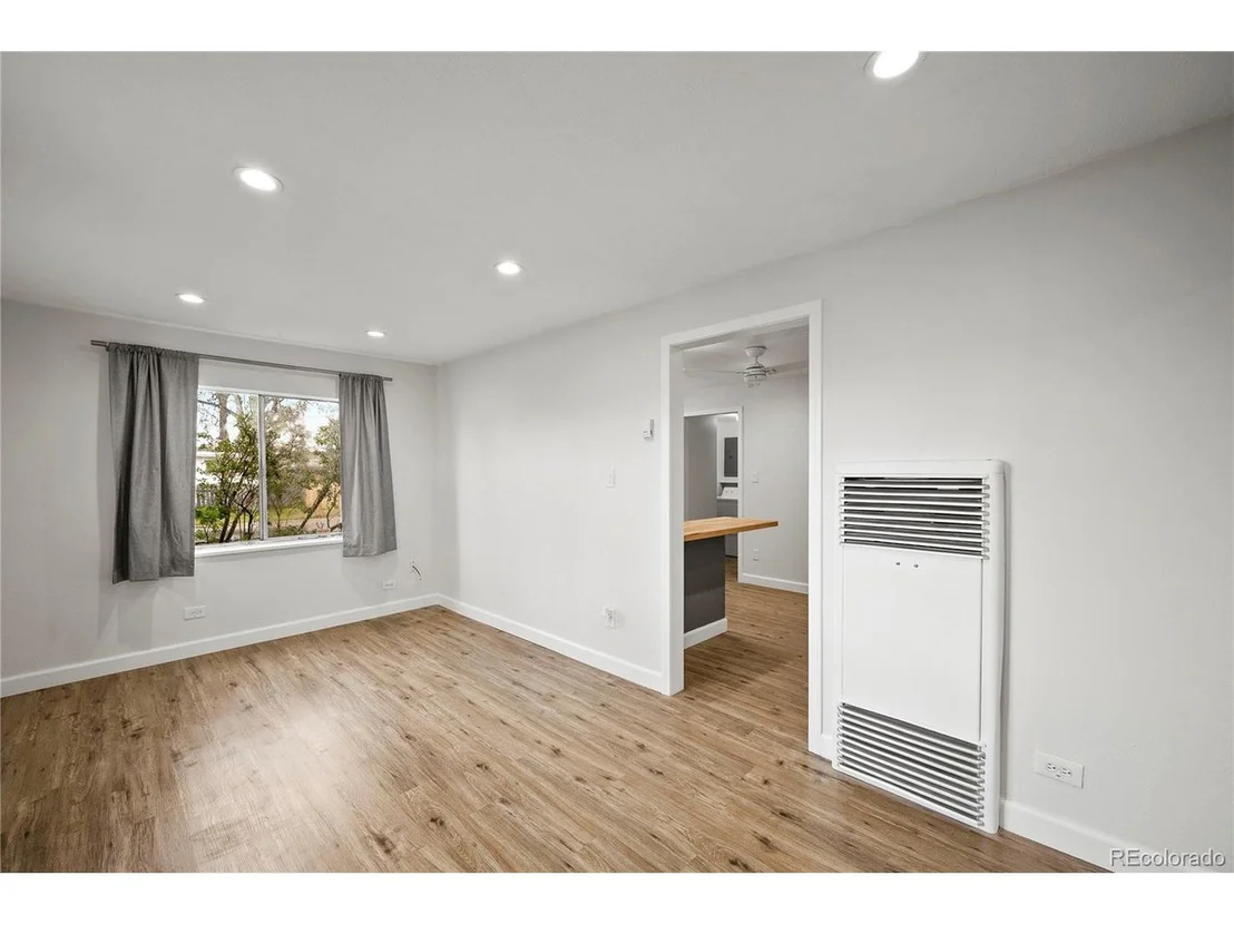 Photo of 7001 Grape St