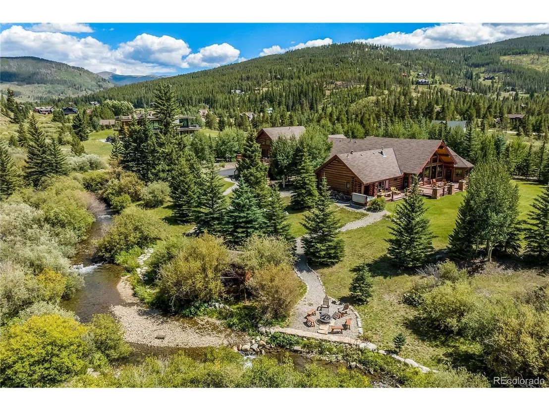 Photo of 341 Davenport Loop