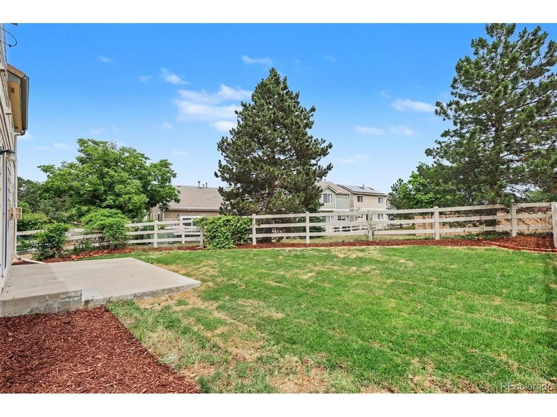 Photo of 14957 E Maple Pl