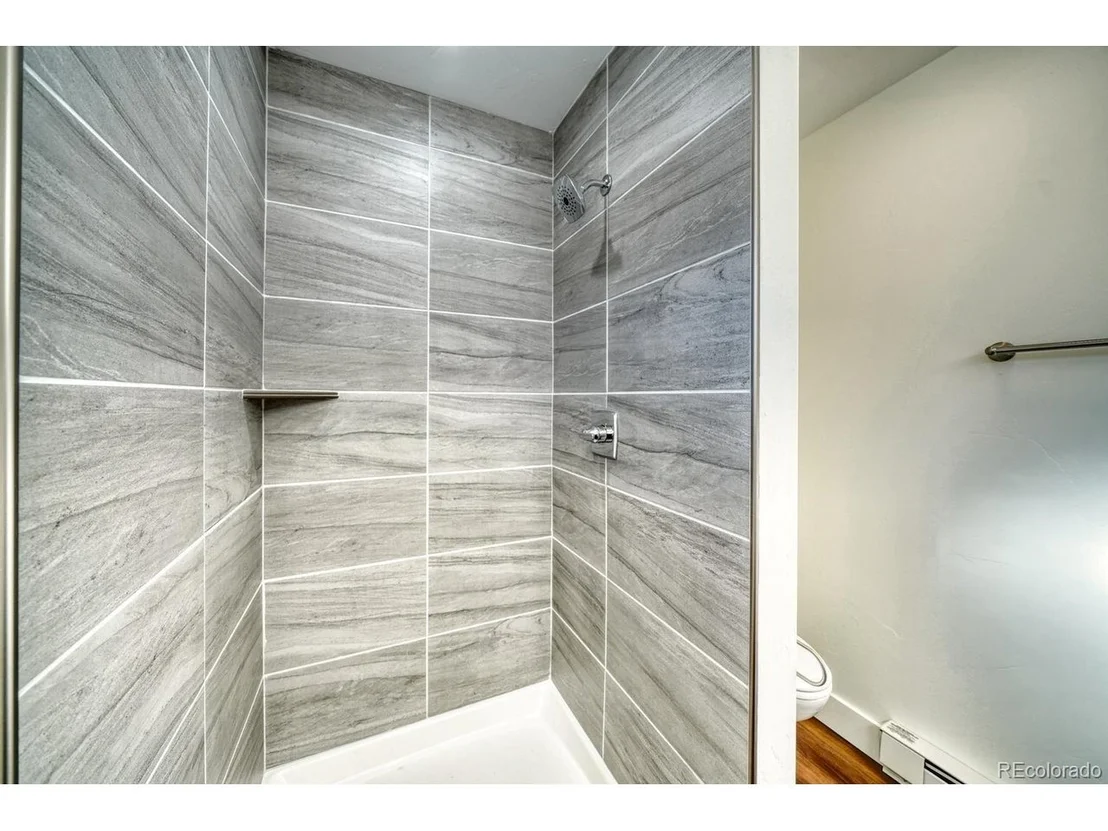 Photo of 10804 Willow Ave