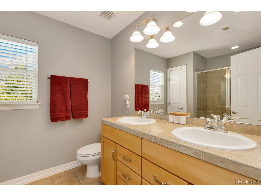 Photo of 6098 Raleigh Cir
