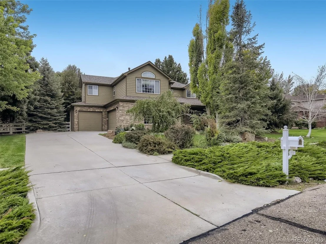 Photo of 1031 Willow Creek Cir