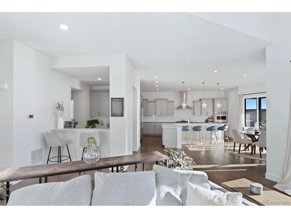 Photo of 10718 Bluffside Dr