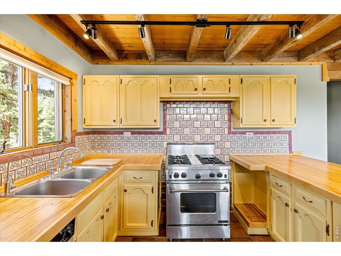 Photo of 241 Pine Glade Rd