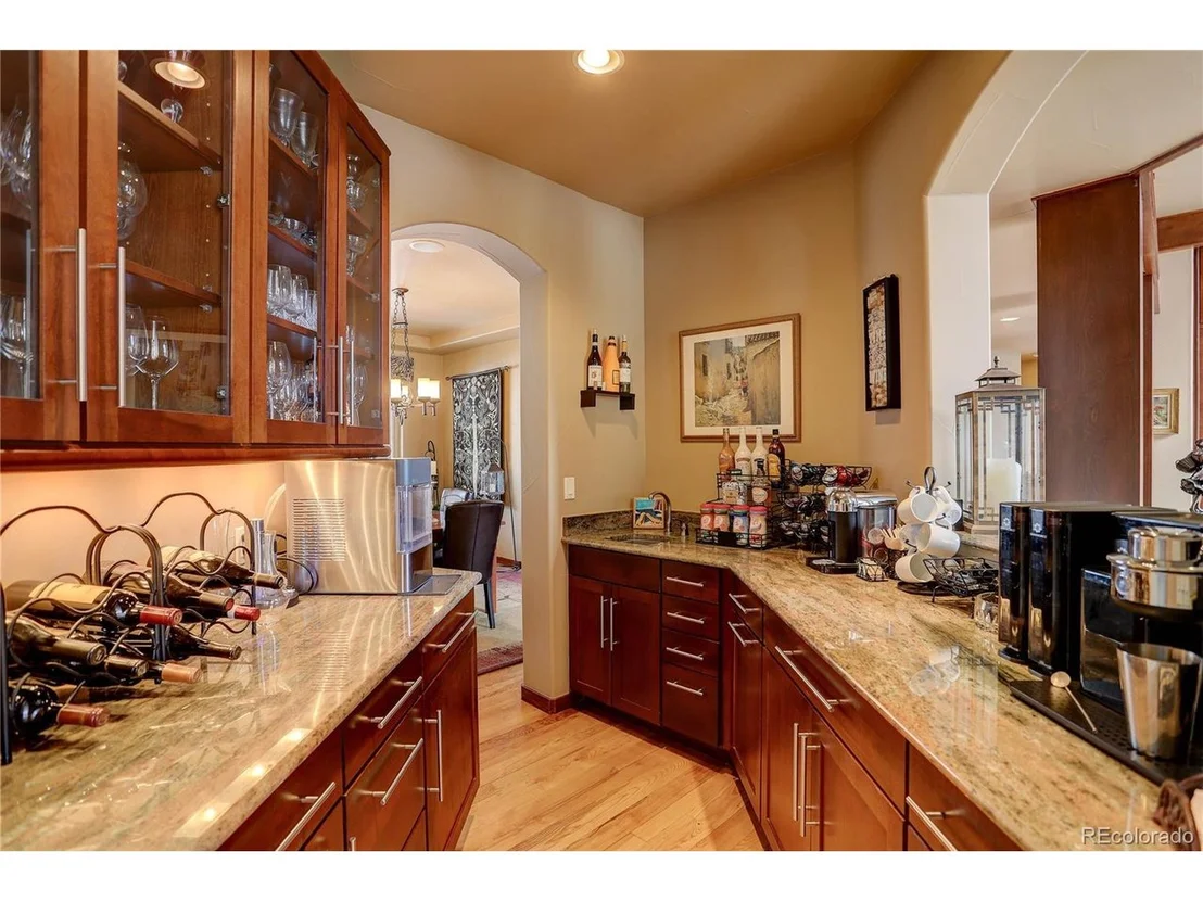 Photo of 11391 Belle Meade Dr