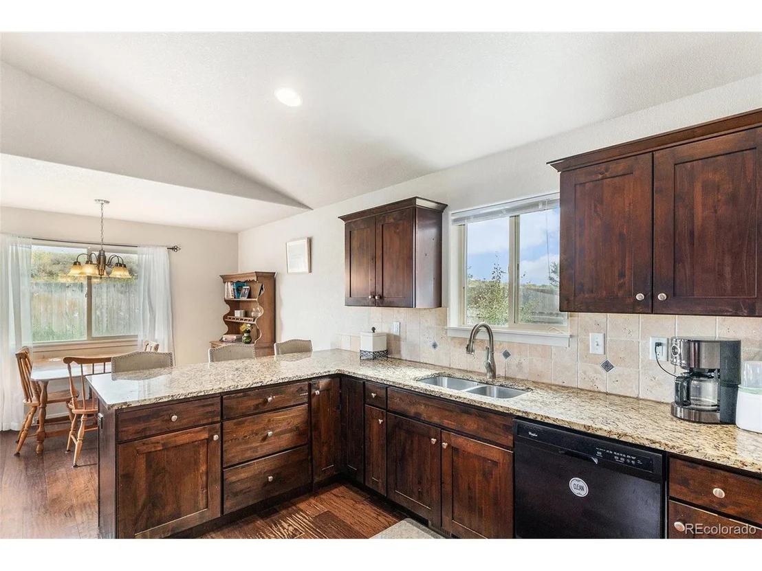 Photo of 346 Sunset Dr