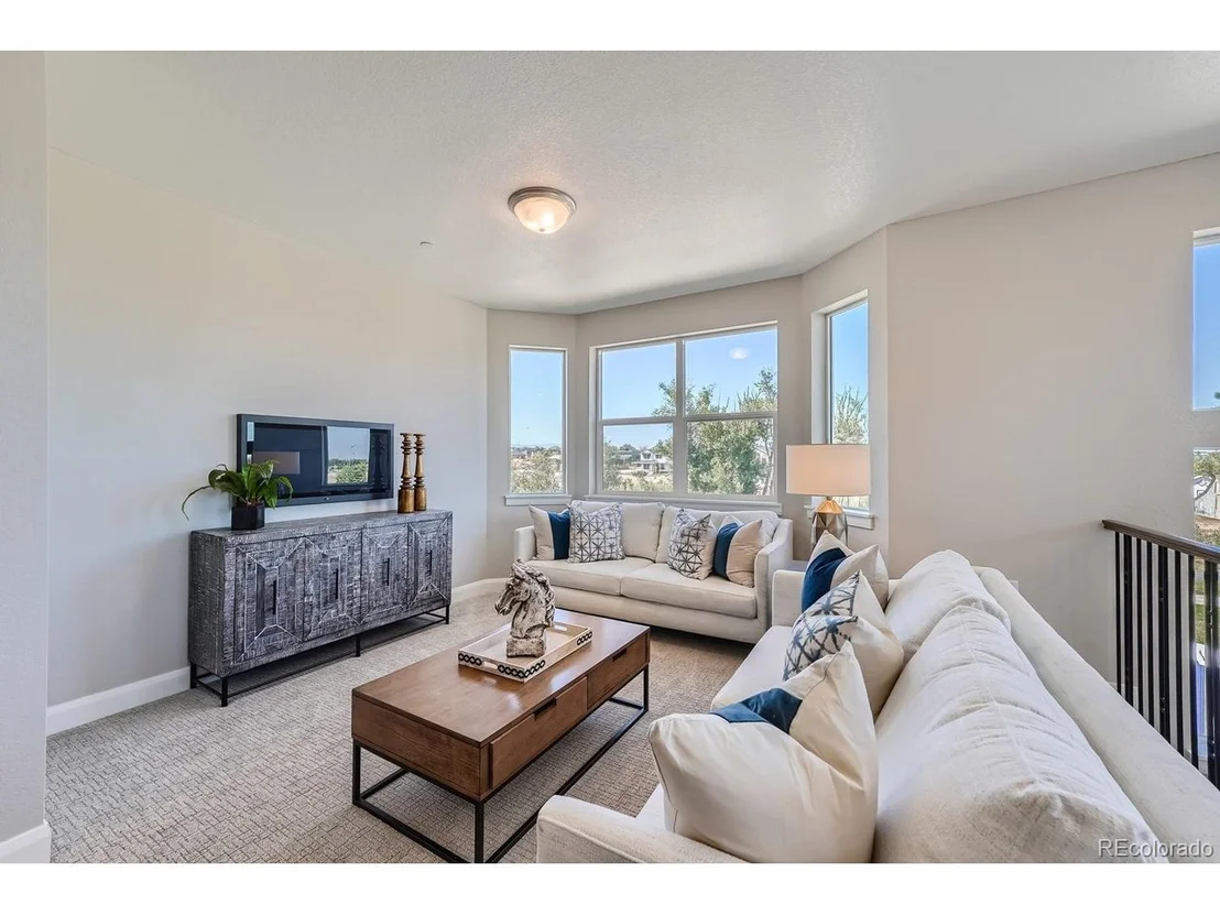 Photo of 215 S 1st Ave
