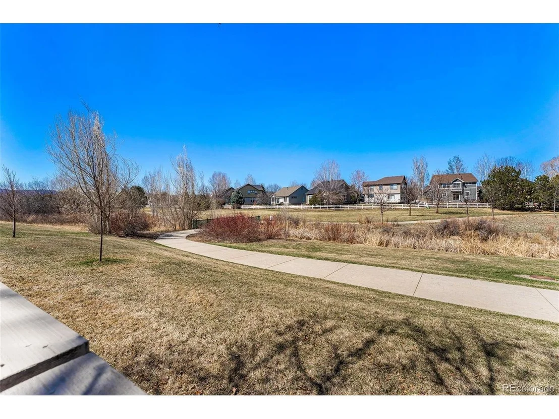 Photo of 3923 Hawthorne Cir