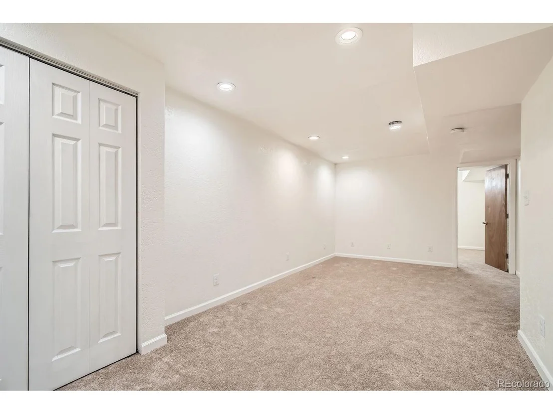 Photo of 7041 Ruth Way