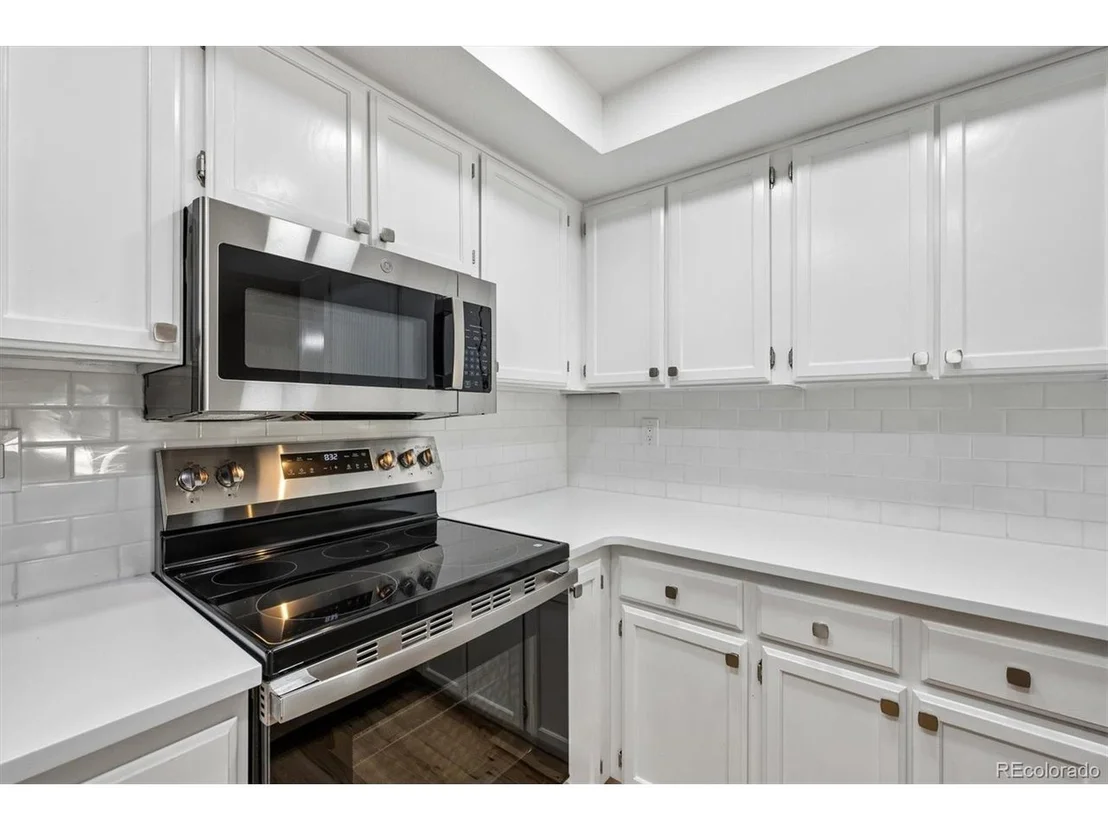 Photo of Unit D at 8787 Allison Dr