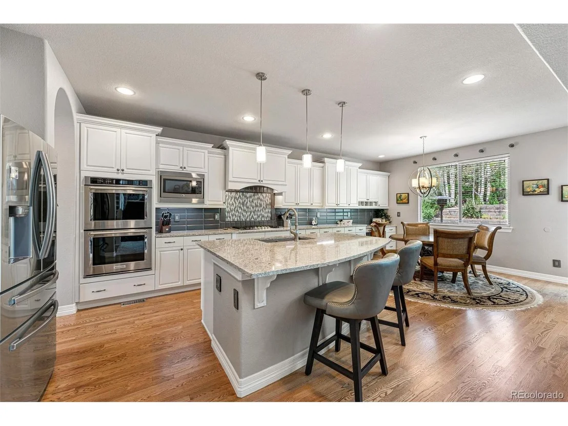 Photo of 9721 Sunset Hill Pl