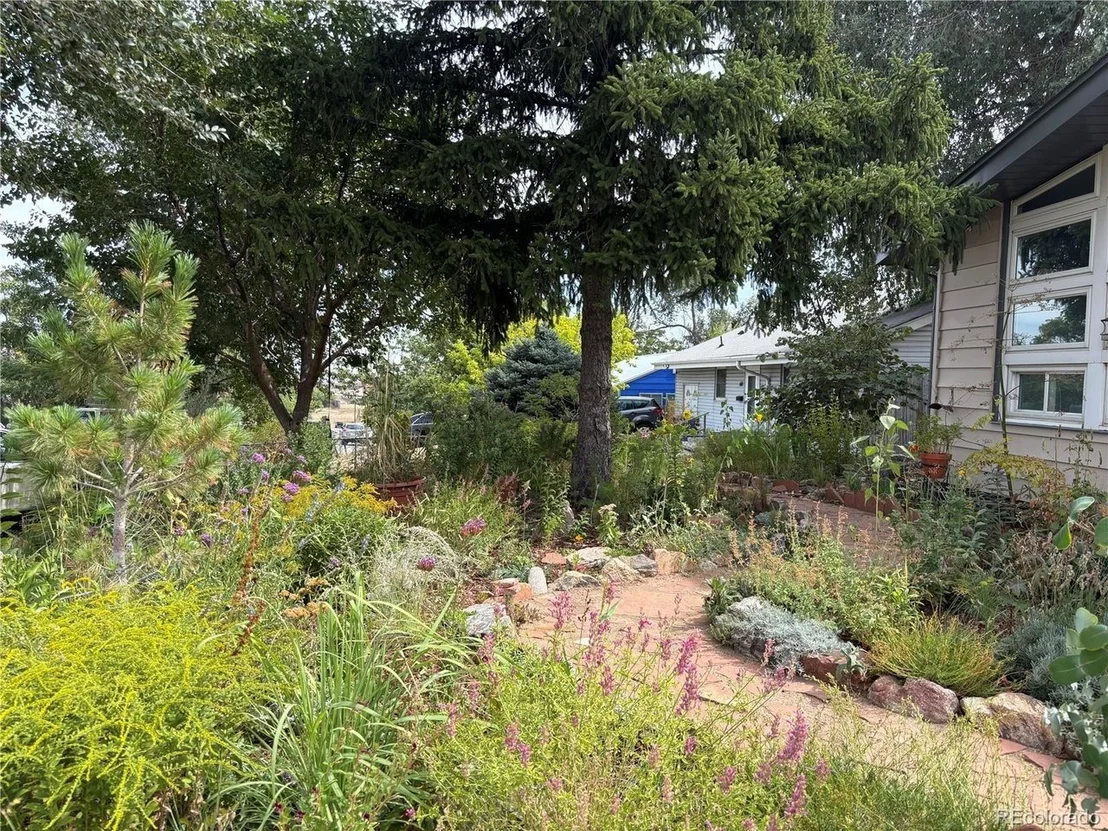Photo of 680 Bronco Rd