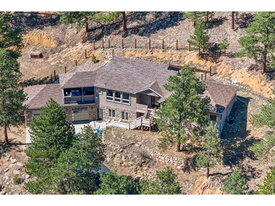 Photo of 738 Wagonwheel Gap Rd